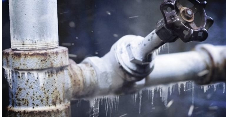The Best Way to Prevent and Thaw frozen pipes