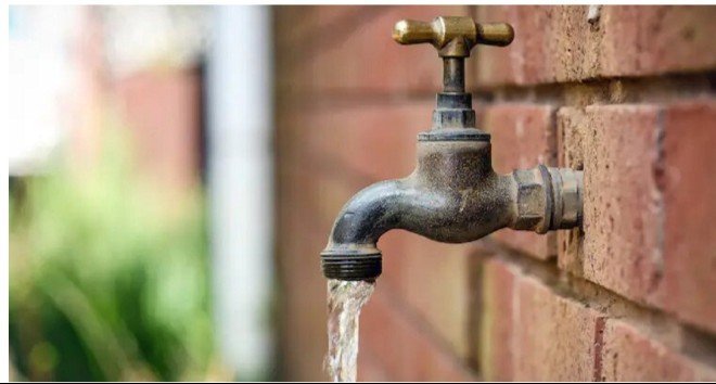 What Causes My Outdoor Sink Faucet to Leak?