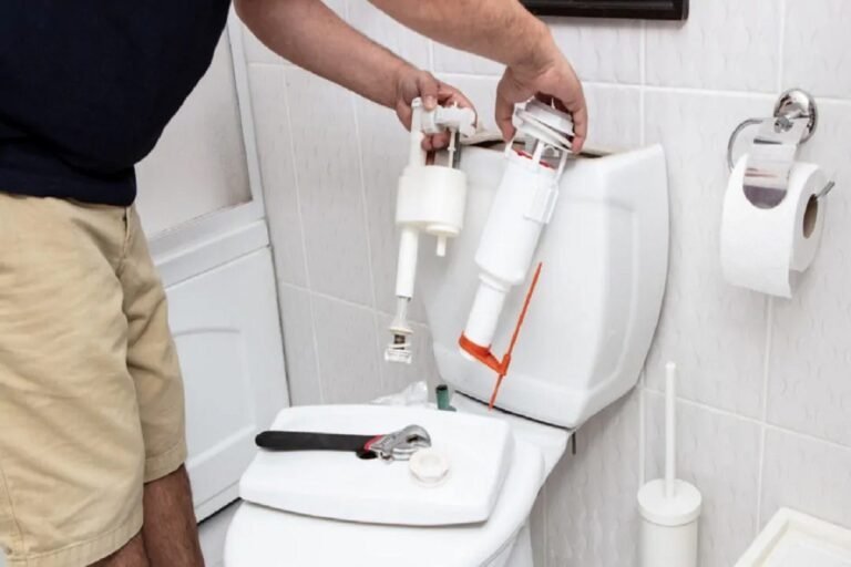 Do You Have a Broken Toilet? – Signs That Your Toilet Needs to Be Replace