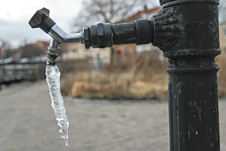 How to Avoid Freezing Outdoor Faucets