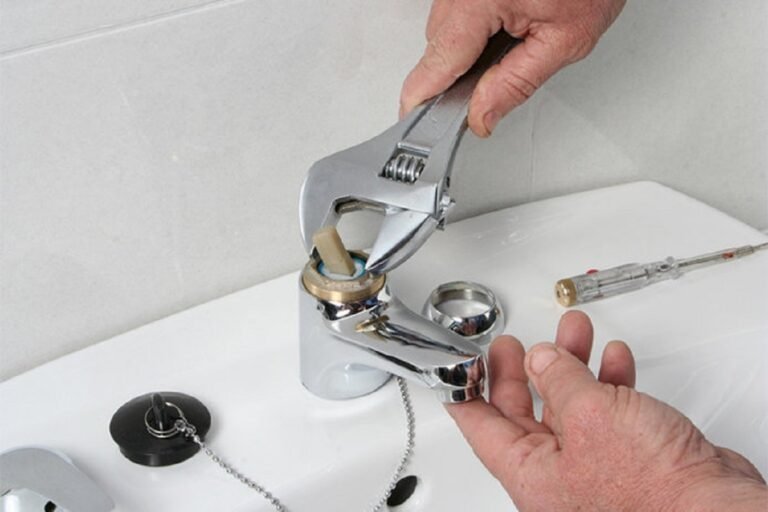 The Ottawa Homeowner’s Guide to a Successful Faucet Repair
