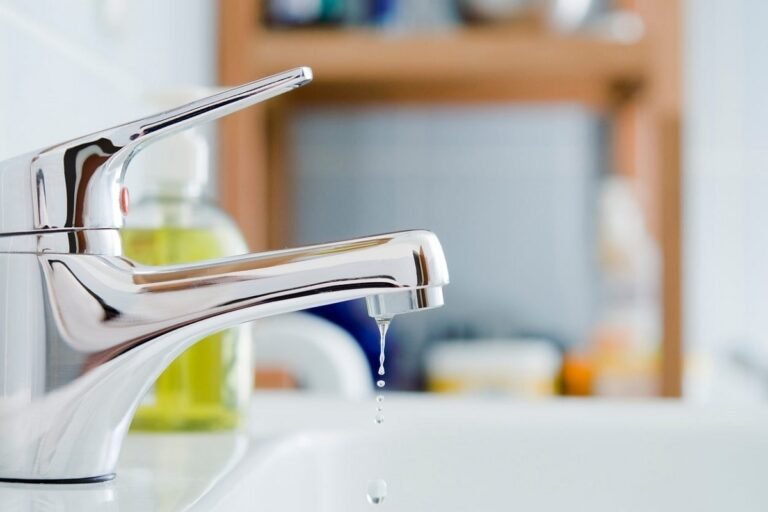 How to Stop a Leaking Faucet