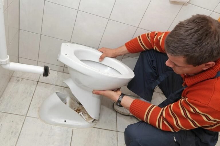 5 Indices That It’s Time to Replace Your Toilet