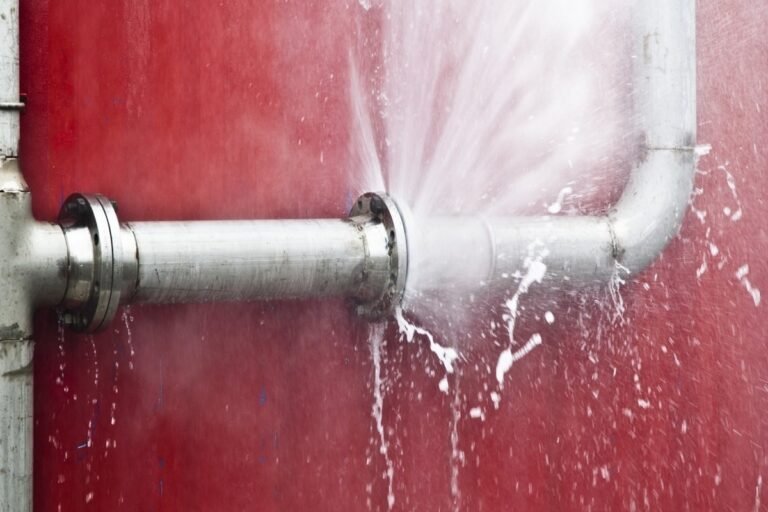 The Best Way to Stop Frozen Pipes from Bursting