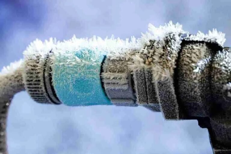 The Homeowner’s Guide to Frozen Pipes