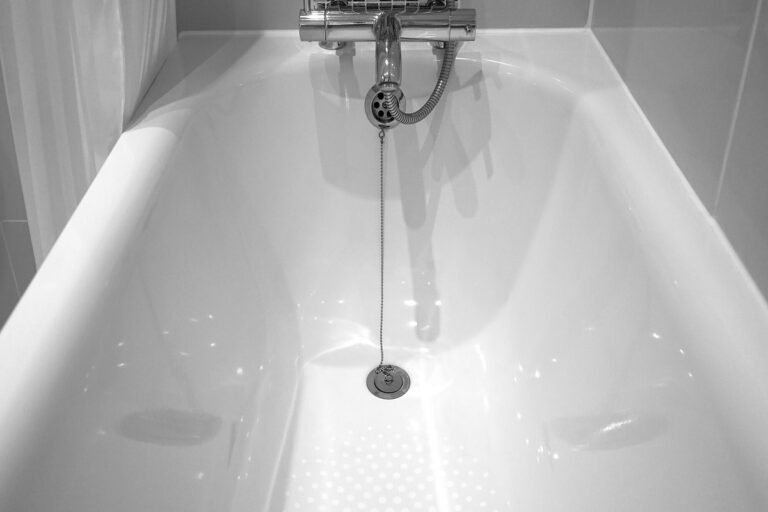 How to Fix Your Leaking Bathtub