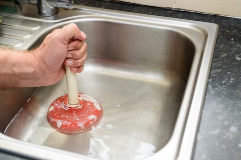 4 Signs That Indicate an Obstruction in Your Drain That You Should Not Overlook