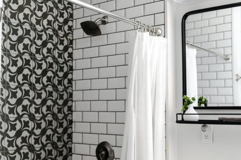 New Tub and Shower Installation Services in Ottawa: Upgrade Your Bathroom Today