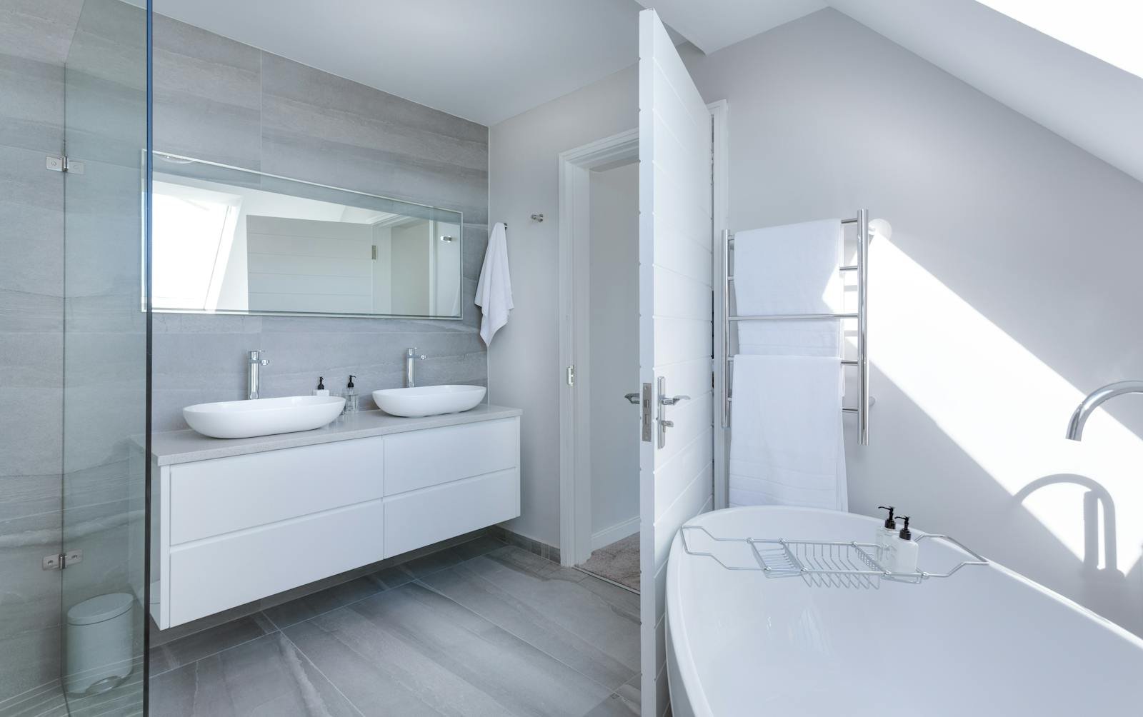 Clean bathroom after toilet installation by Ottawa Plumbing Service